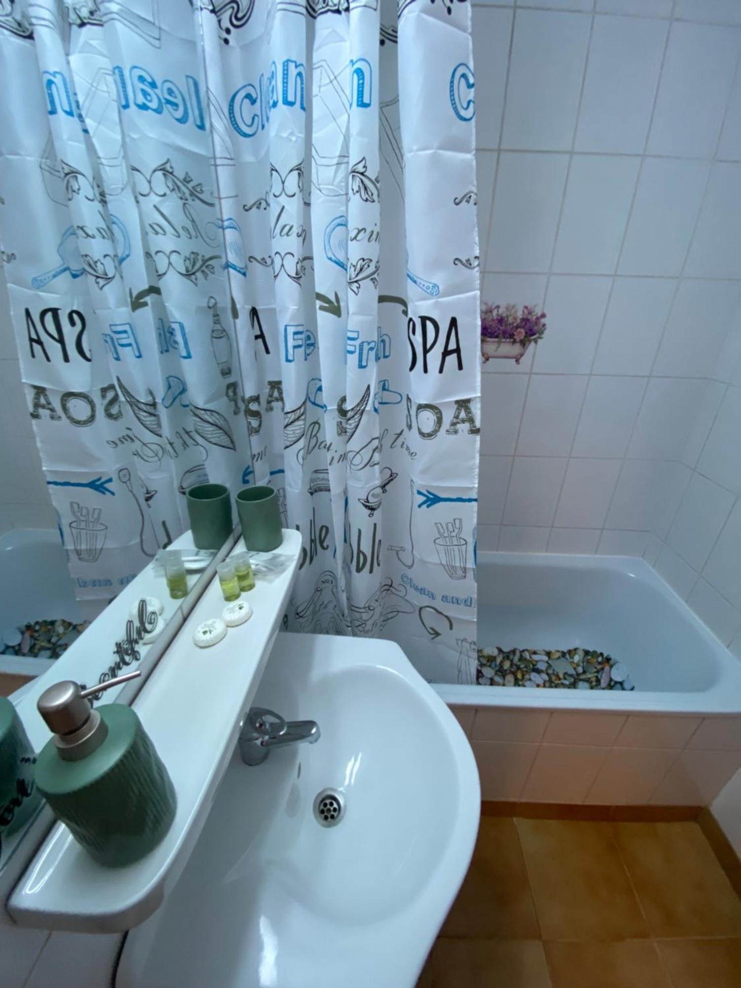 Central Relaxation Apartment Bukarest Exteriör bild